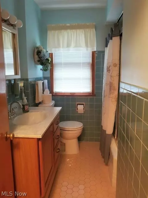 958 Iredell St, Akron, OH 44310 photo 9
