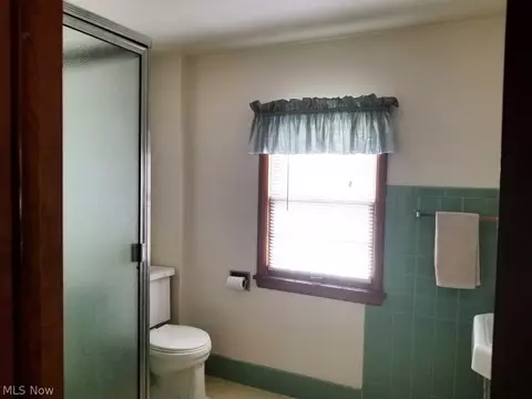 958 Iredell St, Akron, OH 44310 photo 14
