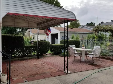 958 Iredell St, Akron, OH 44310 photo 22