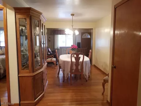 958 Iredell St, Akron, OH 44310 photo 5