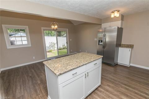 6303 Elmarge Dr, Independence, OH 44131 photo 12