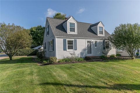 6303 Elmarge Dr, Independence, OH 44131 photo 2