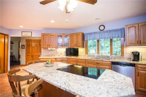 2005 Maple Rd, Stow, OH 44224 photo 15