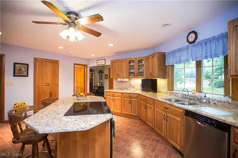 2005 Maple Rd, Stow, OH 44224 photo 16