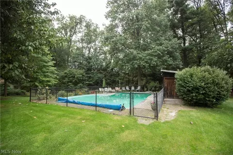 2005 Maple Rd, Stow, OH 44224 photo 8