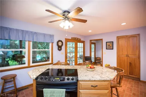 2005 Maple Rd, Stow, OH 44224 photo 17