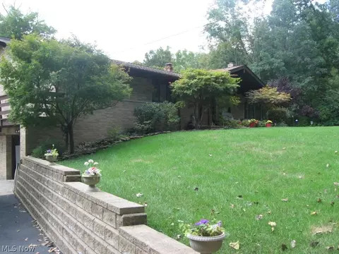 8930 Brookside Rd, Independence, OH 44131 photo 6
