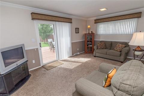 1659 Hopehaven Dr, Parma, OH 44134 photo 10
