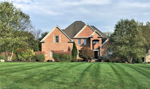 3799 Meadowvale Dr, Akron, OH 44333 photo 1