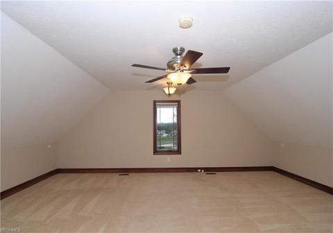 3799 Meadowvale Dr, Akron, OH 44333 photo 25