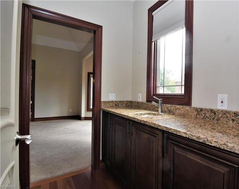 3799 Meadowvale Dr, Akron, OH 44333 photo 18