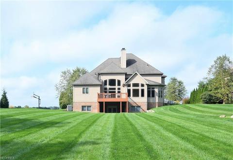 3799 Meadowvale Dr, Akron, OH 44333 photo 34
