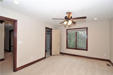 3799 Meadowvale Dr, Akron, OH 44333 photo 23