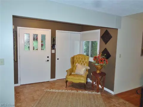 1994 Pineview Dr, Kent, OH 44240 photo 8