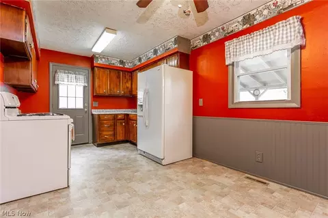 712 Georgetown Ave, Elyria, OH 44035 photo 4