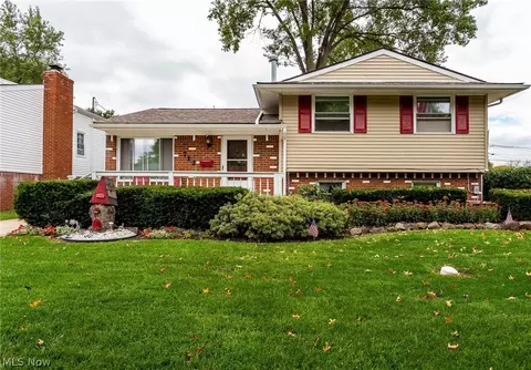 712 Georgetown Ave, Elyria, OH 44035 photo 1