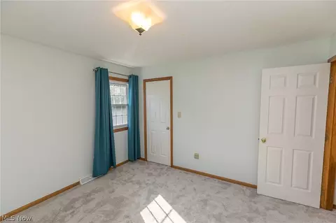 7588 Ridge Rd, Parma, OH 44129 photo 24