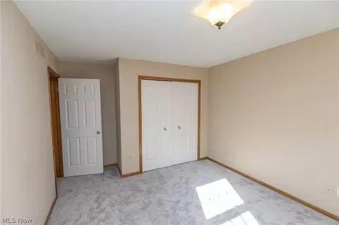 7588 Ridge Rd, Parma, OH 44129 photo 20