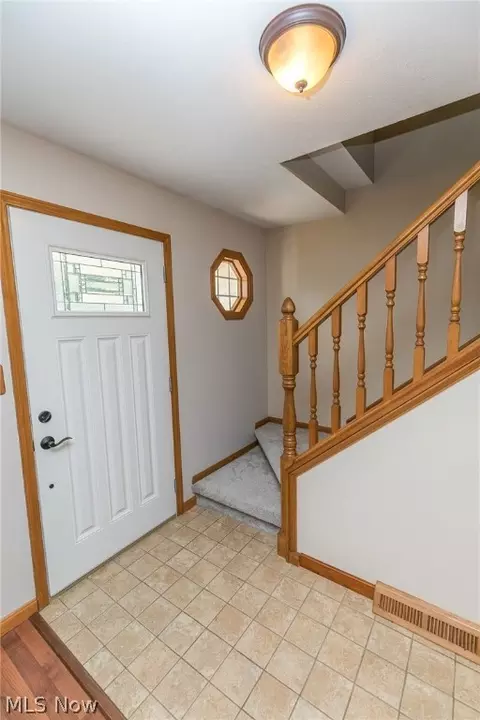 7588 Ridge Rd, Parma, OH 44129 photo 2
