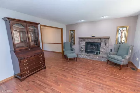 7588 Ridge Rd, Parma, OH 44129 photo 6
