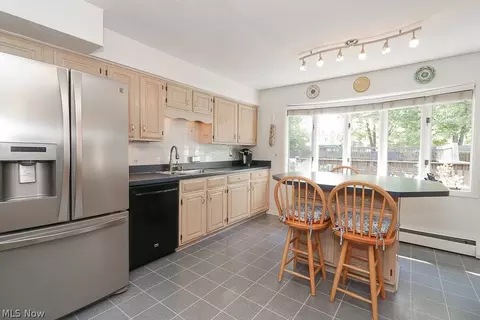 214 Colgate Ave, Elyria, OH 44035 photo 9