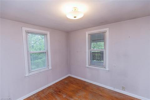2942 Regent Dr, Akron, OH 44319 photo 18