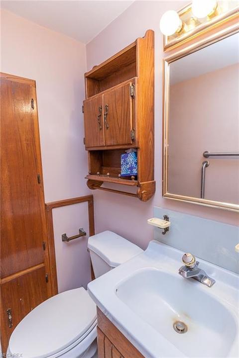 2942 Regent Dr, Akron, OH 44319 photo 16