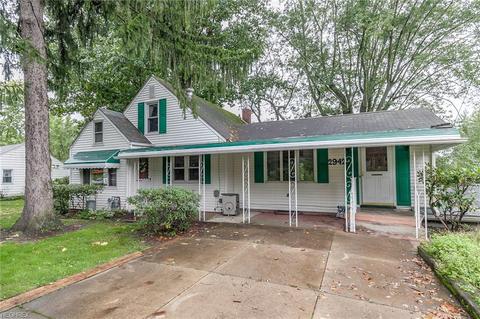 2942 Regent Dr, Akron, OH 44319 photo 2