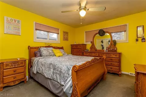 7410 Wake Robin Dr, Parma, OH 44130 photo 15