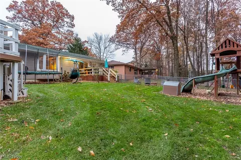 7410 Wake Robin Dr, Parma, OH 44130 photo 27