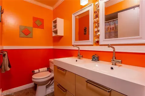 7410 Wake Robin Dr, Parma, OH 44130 photo 19