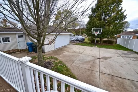 7314 Whitaker Dr, Parma, OH 44130 photo 22