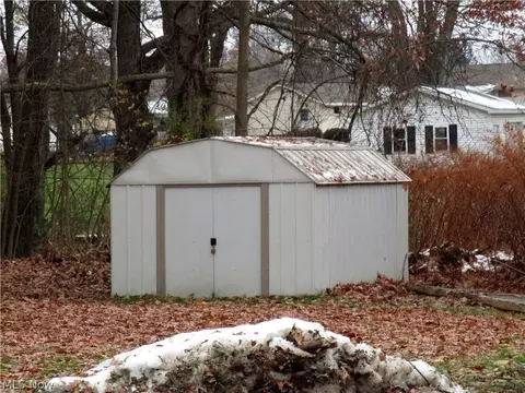 3405 Dickenson Rd, Ashtabula, OH 44004 photo 30