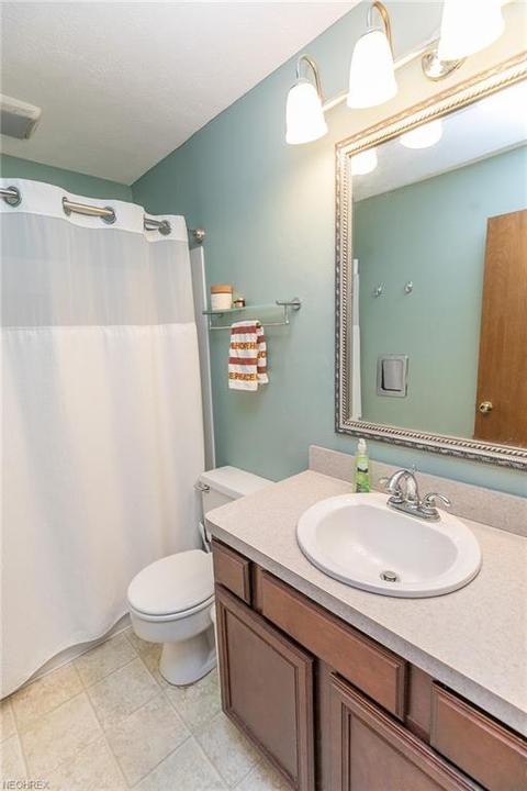 3105 Marda Dr, Parma, OH 44134 photo 21