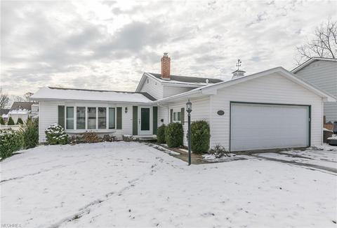 3105 Marda Dr, Parma, OH 44134 photo 1