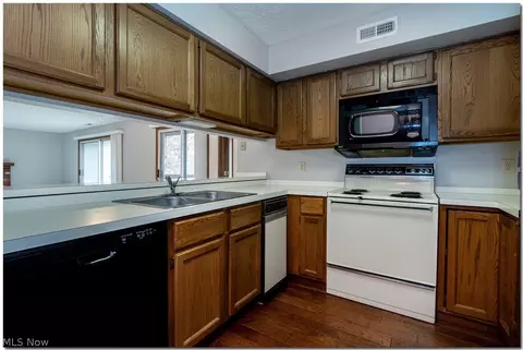 1193 W River Rd N #A2, Elyria, OH 44035 photo 3