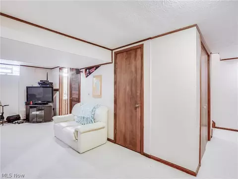 1505 William Cir, Parma, OH 44134 photo 23