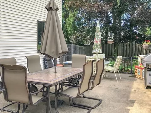 1505 William Cir, Parma, OH 44134 photo 28