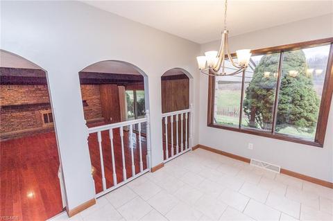 6967 Carol Dr, Independence, OH 44131 photo 12