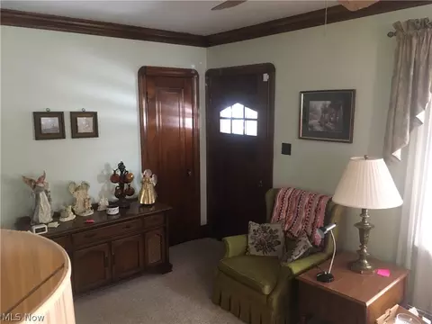 5255 Arch St, Maple Heights, OH 44137 photo 3