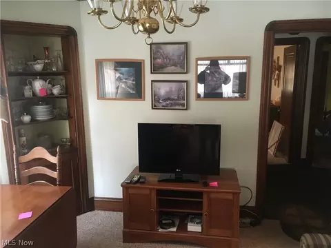 5255 Arch St, Maple Heights, OH 44137 photo 6