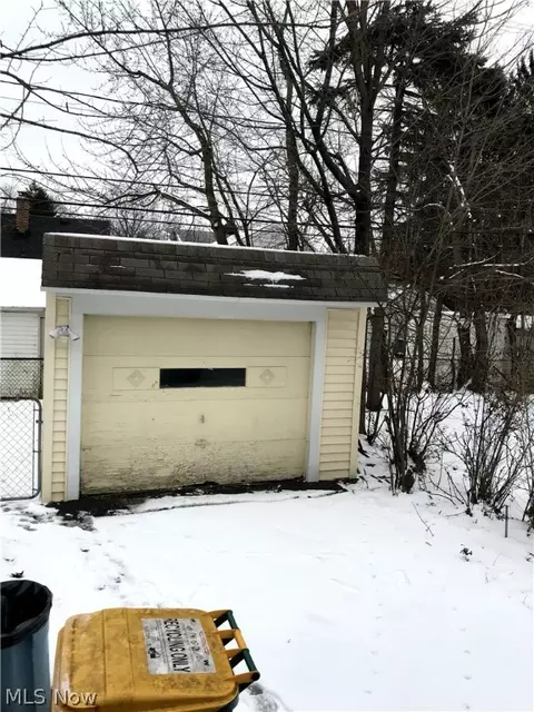 5255 Arch St, Maple Heights, OH 44137 photo 21