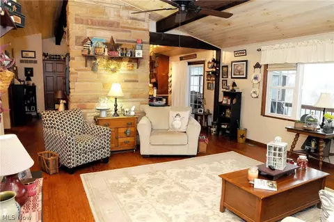 62789 Georgetown Rd, Cambridge, OH 43725 photo 5