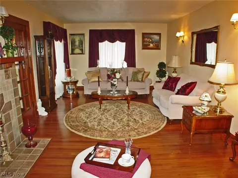 230 Brinker Rd, Wellsburg, WV 26070 photo 4