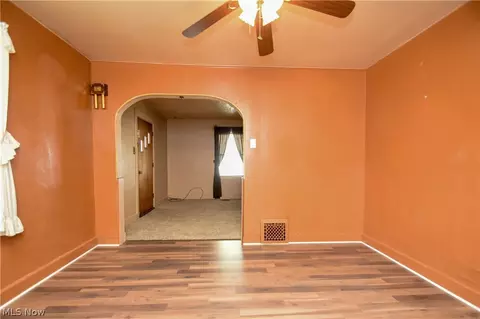 414 Creed St, Struthers, OH 44471 photo 8