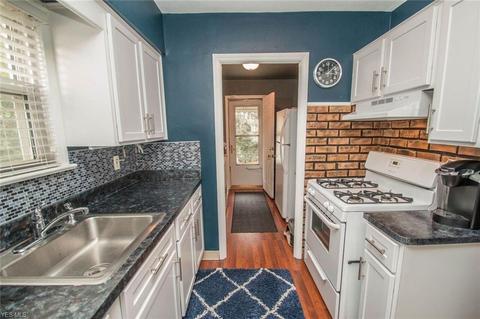 1016 Hillsdale Rd, Parma, OH 44134 photo 14
