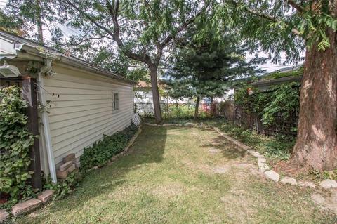1016 Hillsdale Rd, Parma, OH 44134 photo 6