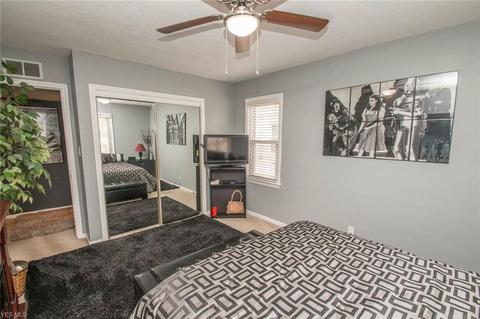 1016 Hillsdale Rd, Parma, OH 44134 photo 19