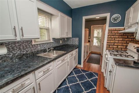 1016 Hillsdale Rd, Parma, OH 44134 photo 16
