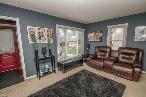 1016 Hillsdale Rd, Parma, OH 44134 photo 10